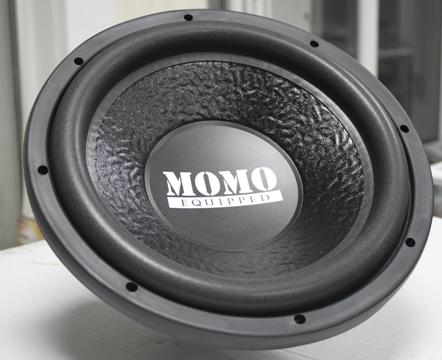 Автомобильный сабвуфер MOMO ME-1530 Автомобильный сабвуфер MOMO ME-1530